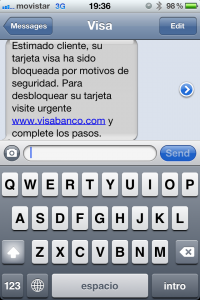 SMS advirtiéndonos de un bloqueo de nuestra VISA y ofreciendonos a visitar una web para desbloquearla.