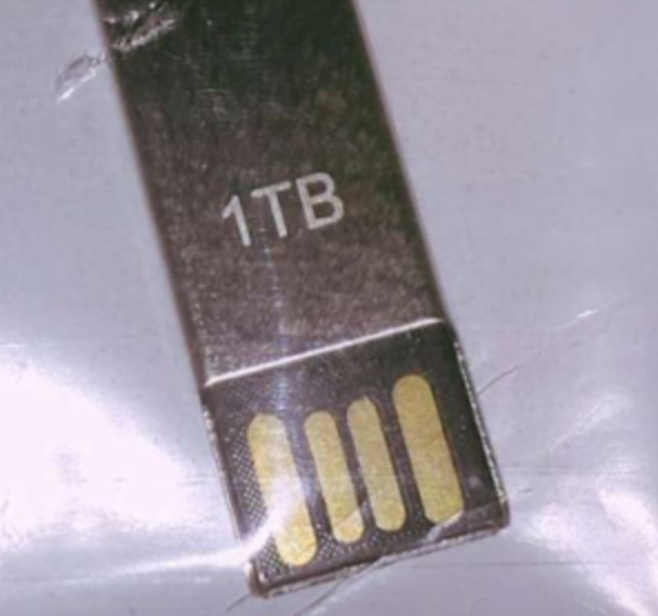 USB PENDRIVE 1TB ESTAFA